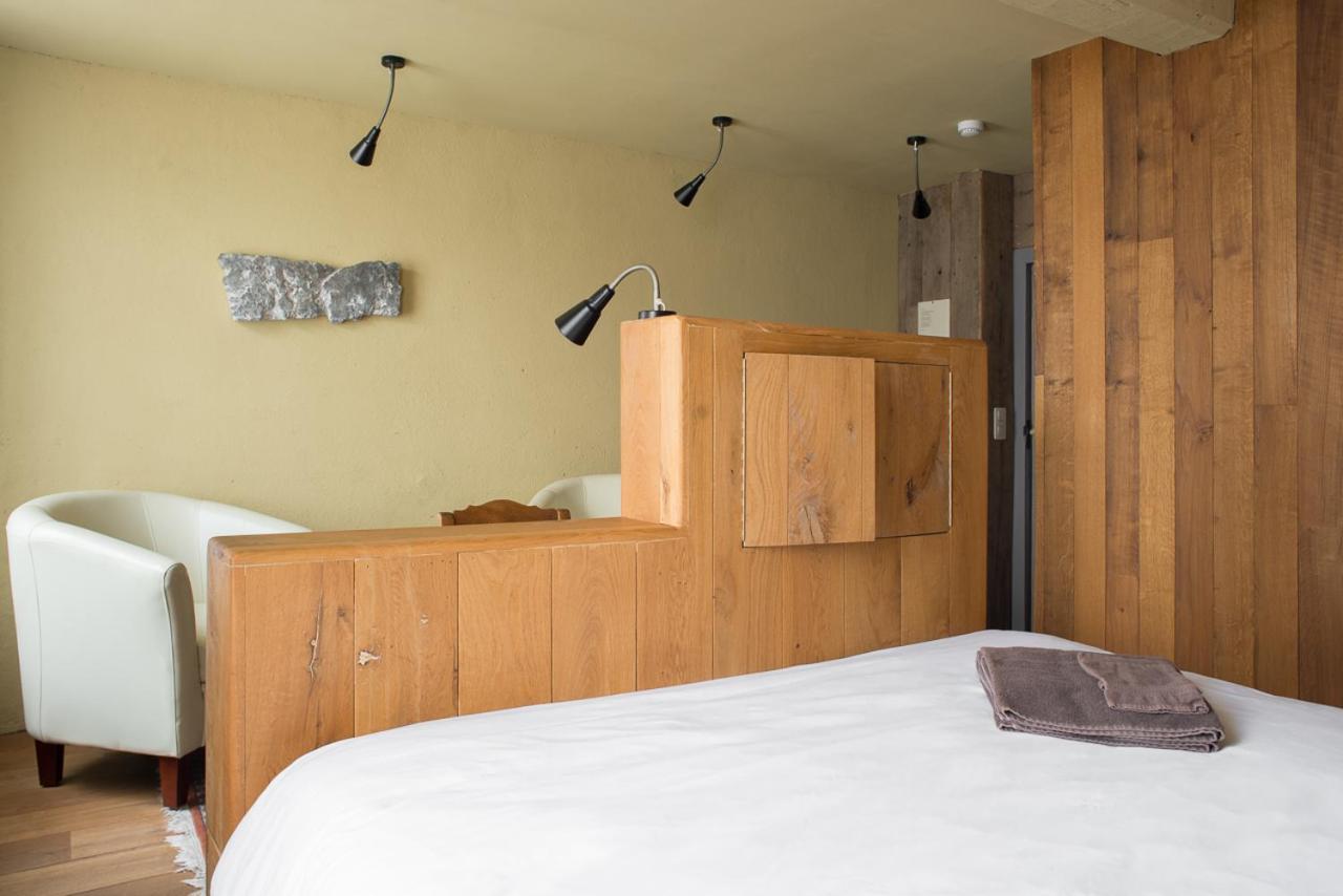 Poeziehotel Surplace - 15 Min Van Pairi Daiza & Industriezone Ghislenghien Bever Exterior photo